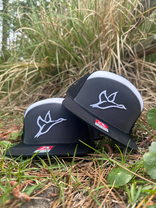 7 Panel Black/White/Grey Combat Waterfowl Trucker Hat